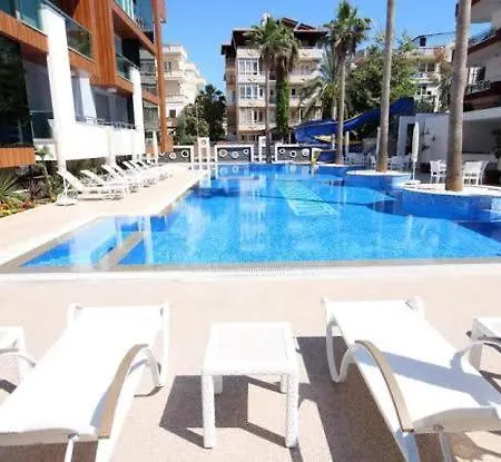 Luxury Flat 2 Mins From * ألانيا